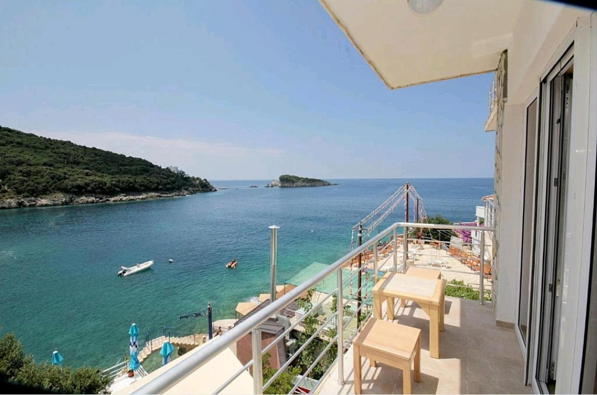Hotel Victoria Bar Dış mekan fotoğraf