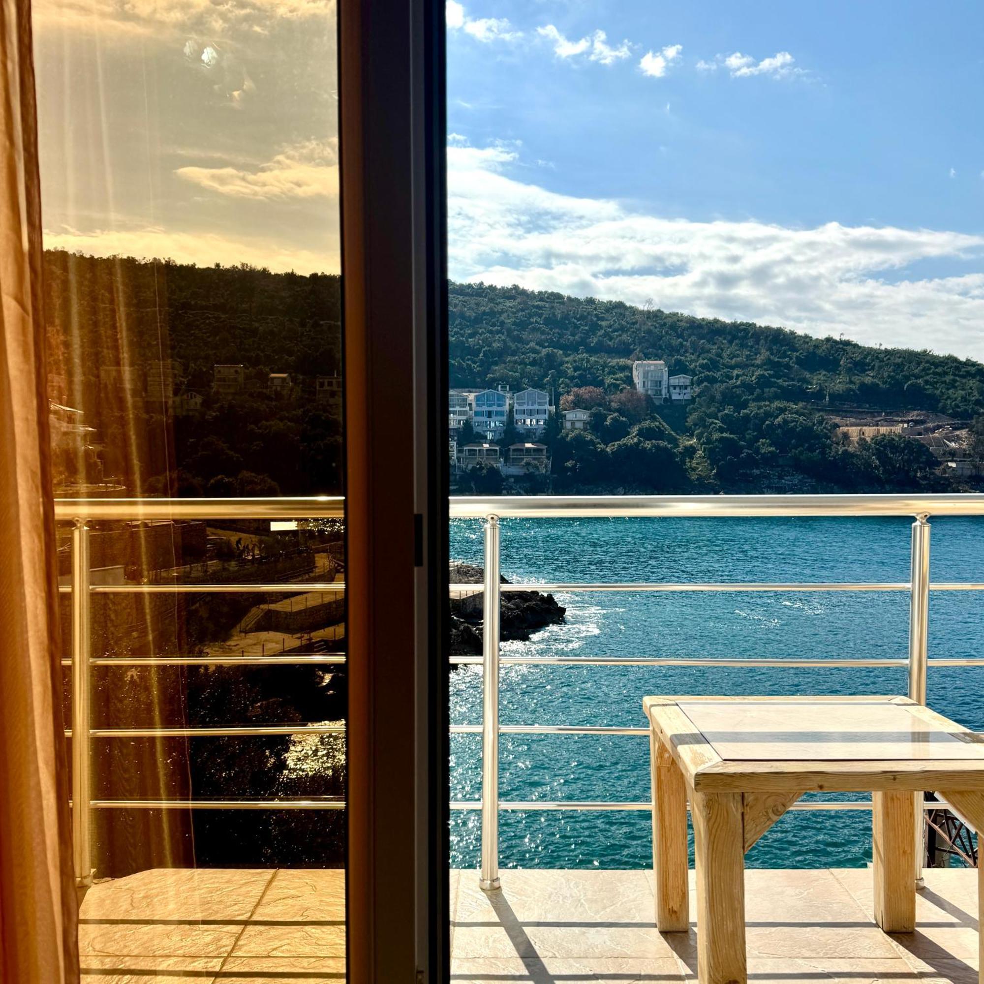 Hotel Victoria Bar Dış mekan fotoğraf