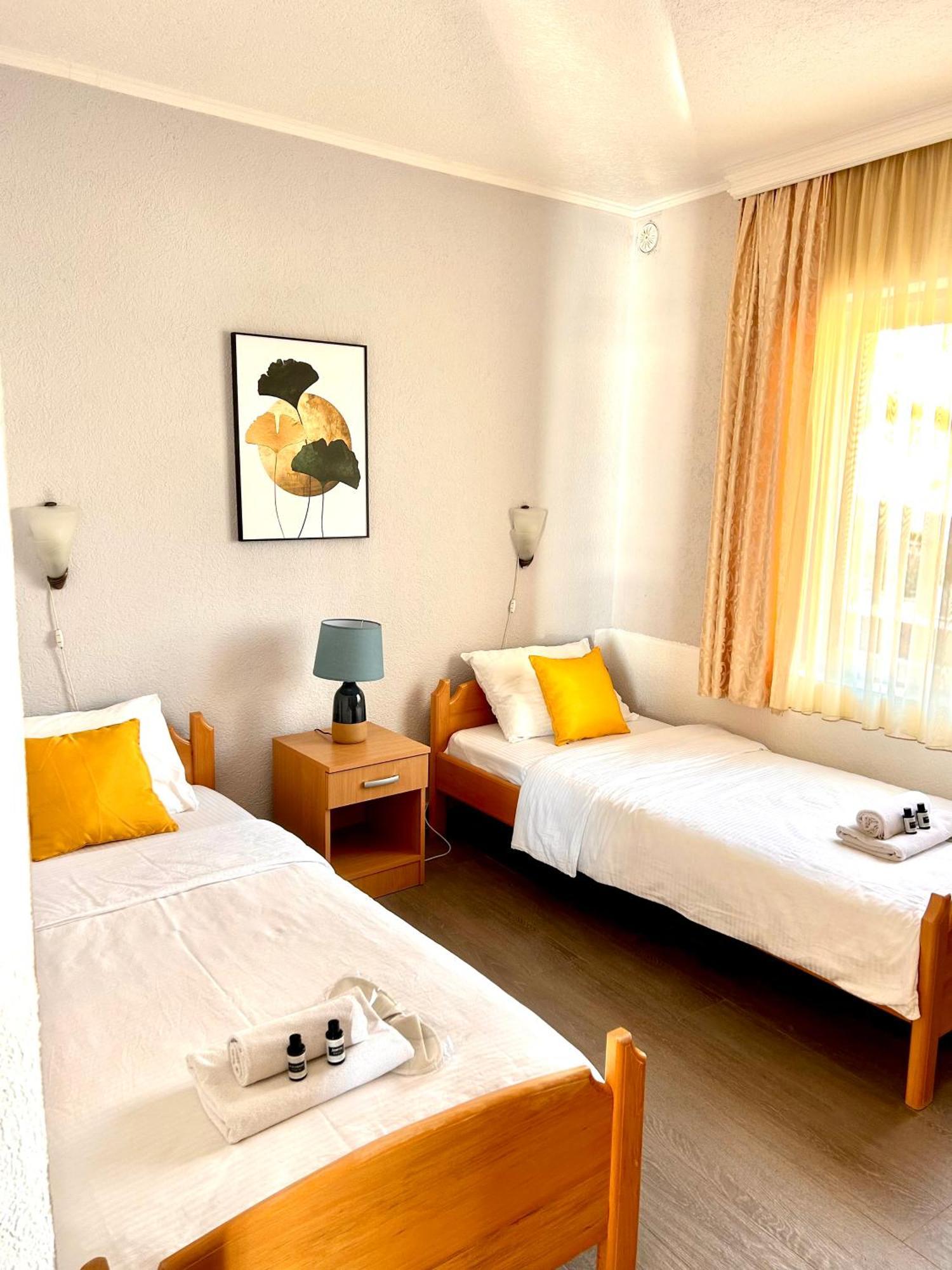 Hotel Victoria Bar Dış mekan fotoğraf