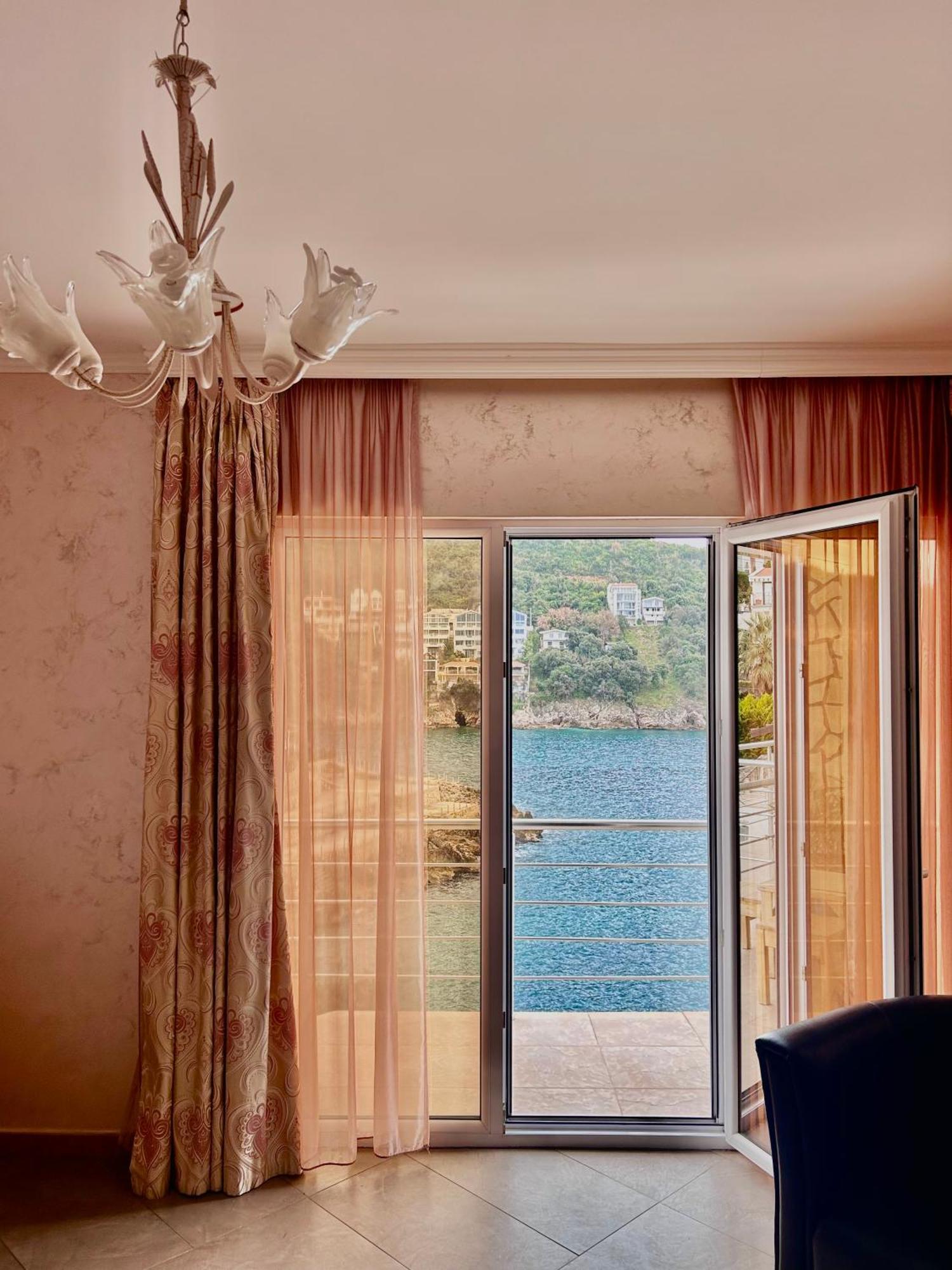 Hotel Victoria Bar Dış mekan fotoğraf