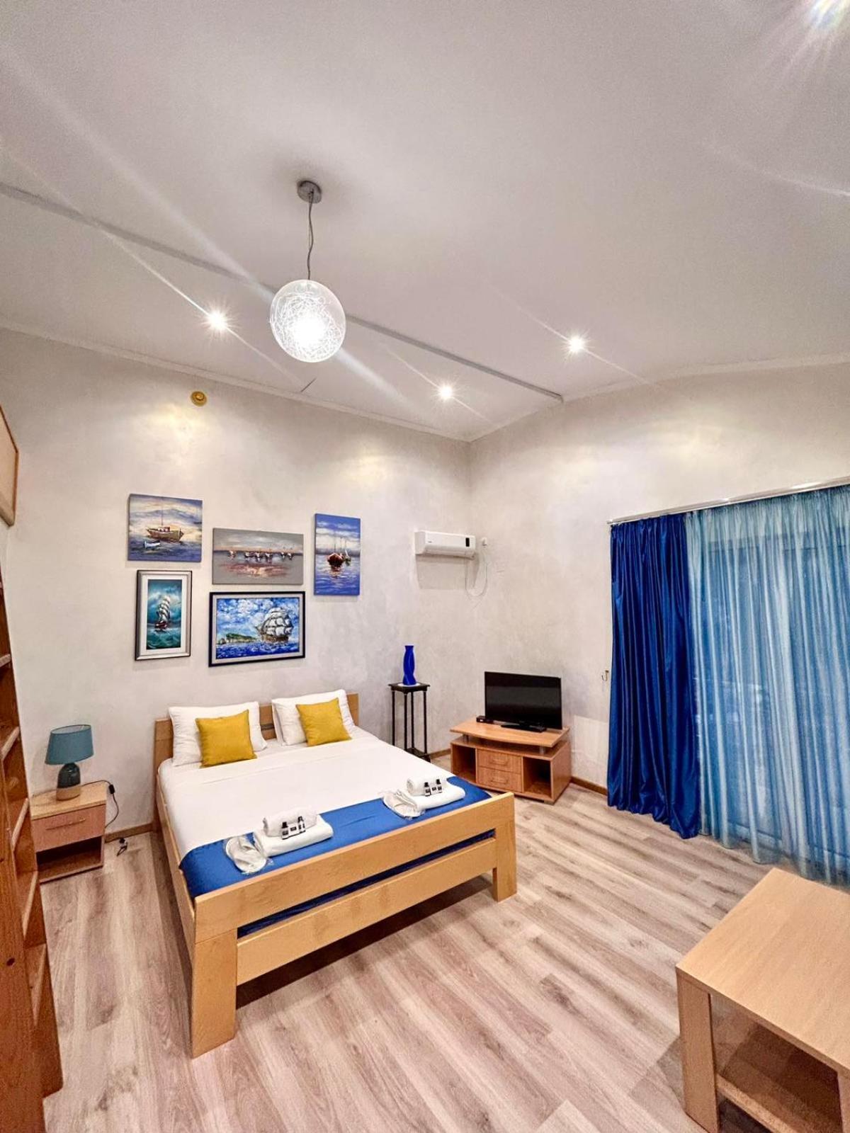 Hotel Victoria Bar Dış mekan fotoğraf